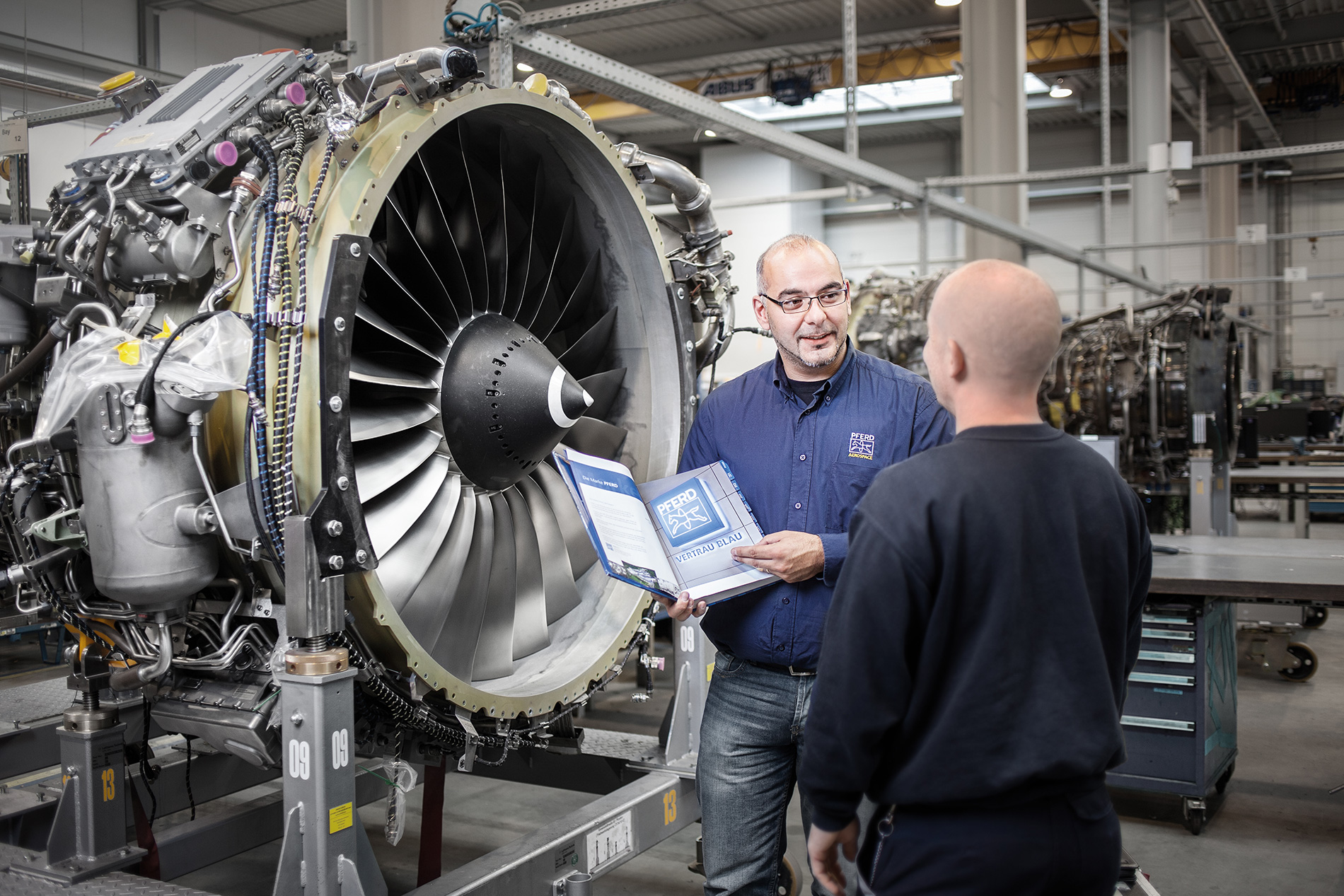 Wereldwijd gereedschapsspecialisten voor de luchtvaart-, ruimtevaart- en gasturbine-industrie