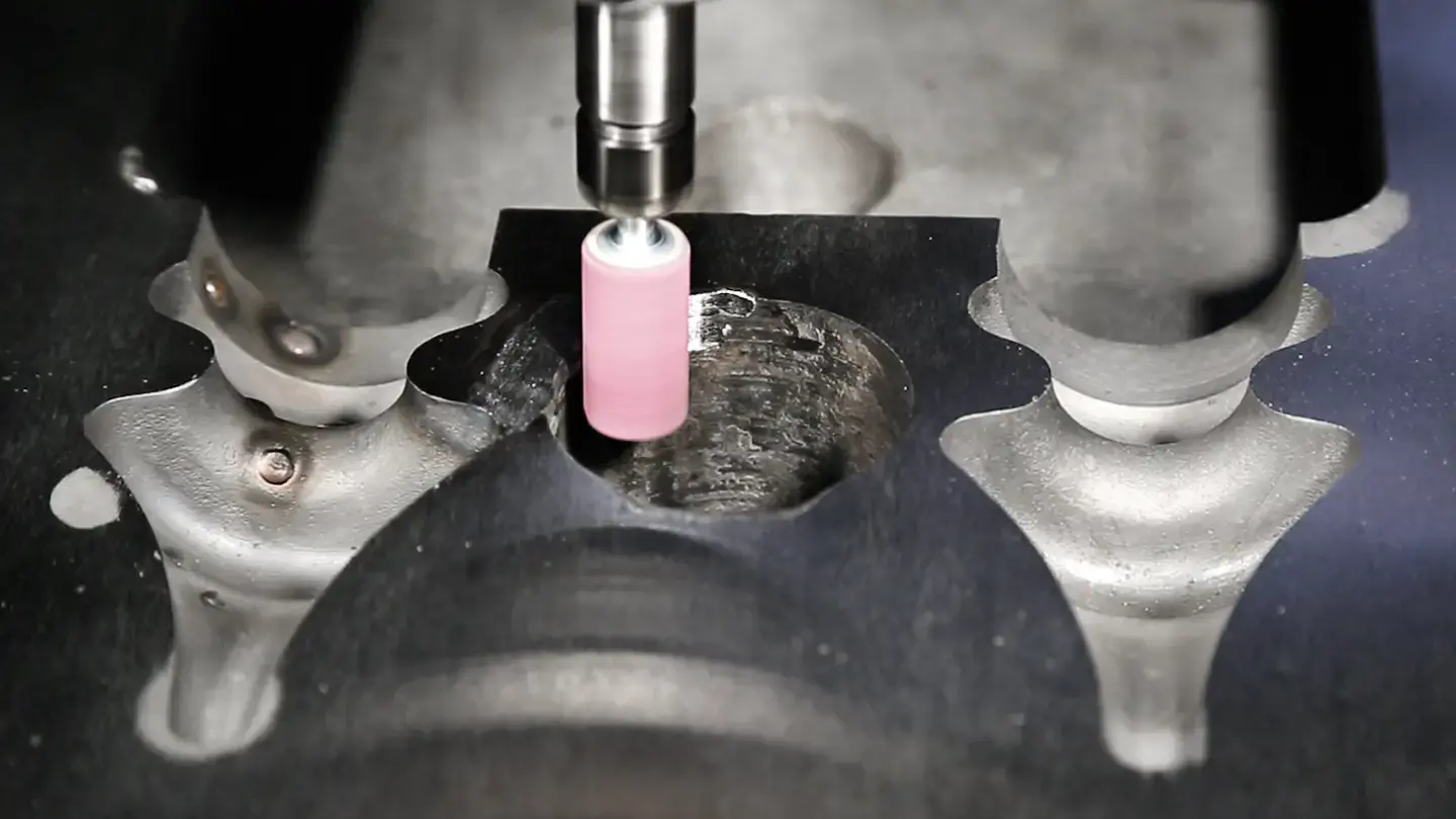 STEEL EDGE
