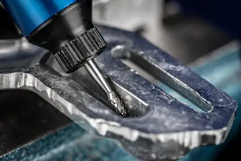 Tungsten carbide burr oval TRE dia. 03x07 mm shank dia. 3 mm Z3P universal medium cross cut 2